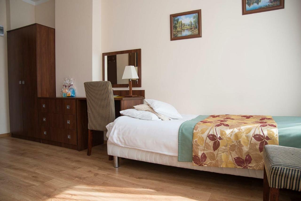 Sanatorium Uzdrowiskowe Lacznosc Hotel Ciechocinek Ngoại thất bức ảnh